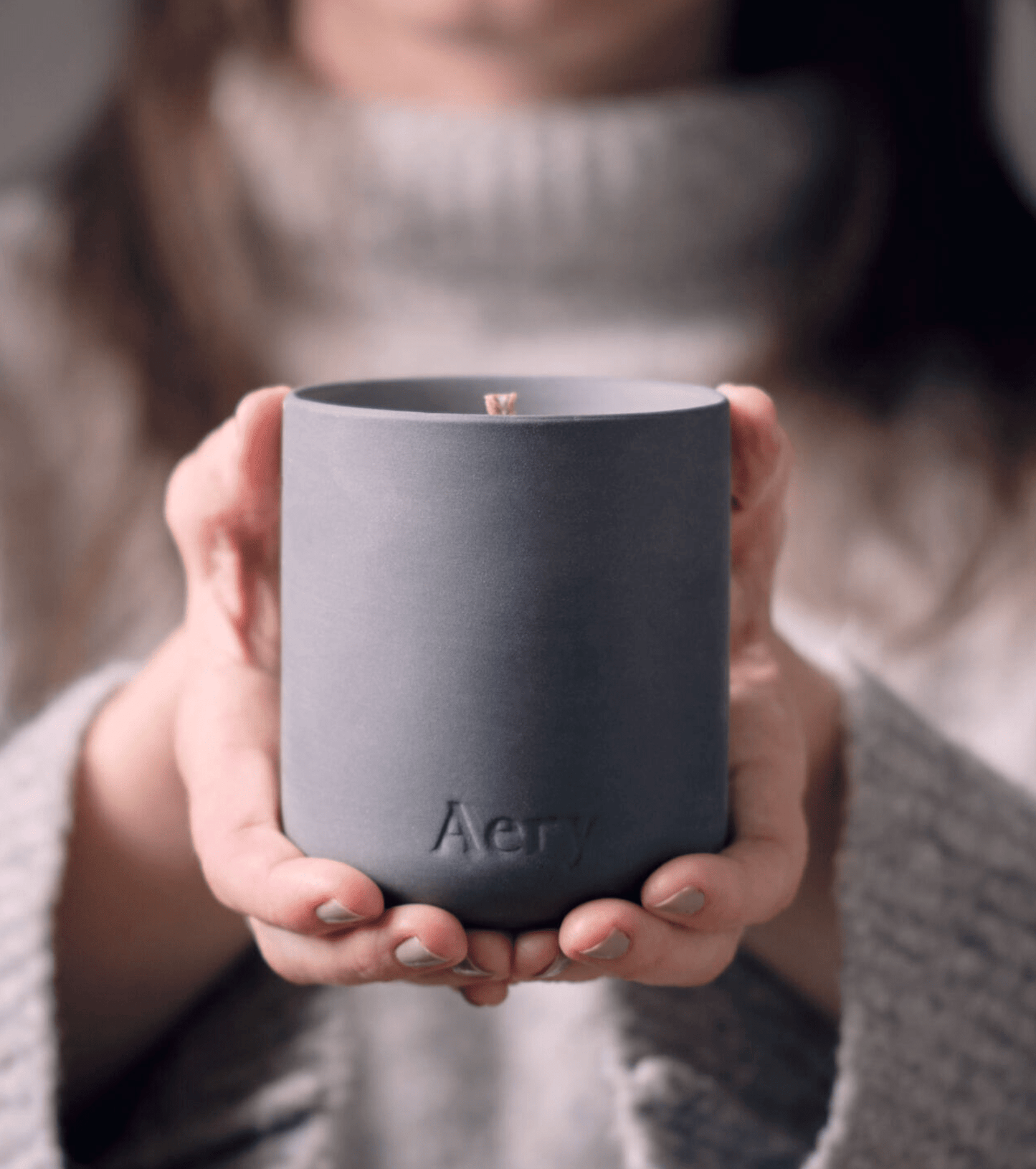 Aery Indian Sandalwood Scented Candle Fernweh Collection