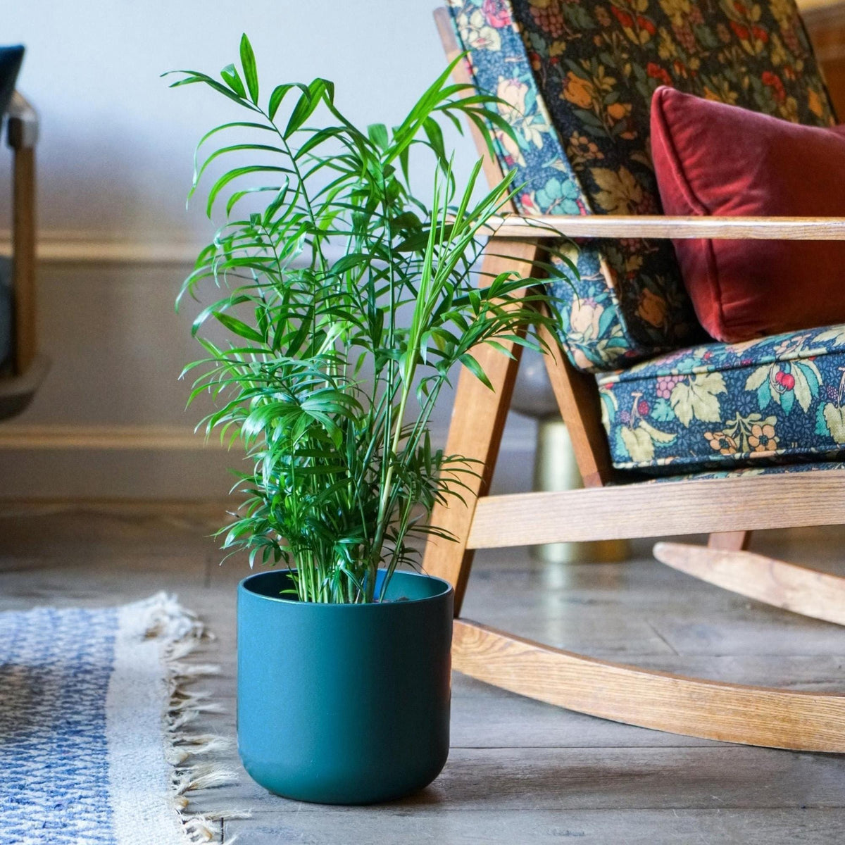 Ivyline Lisbon Planter teal lifestyle