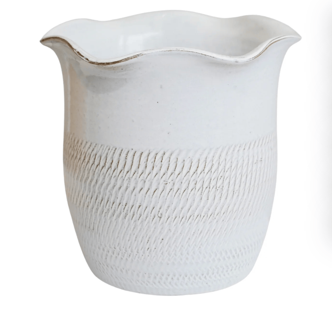 Camellia Scalloped Edge Planter