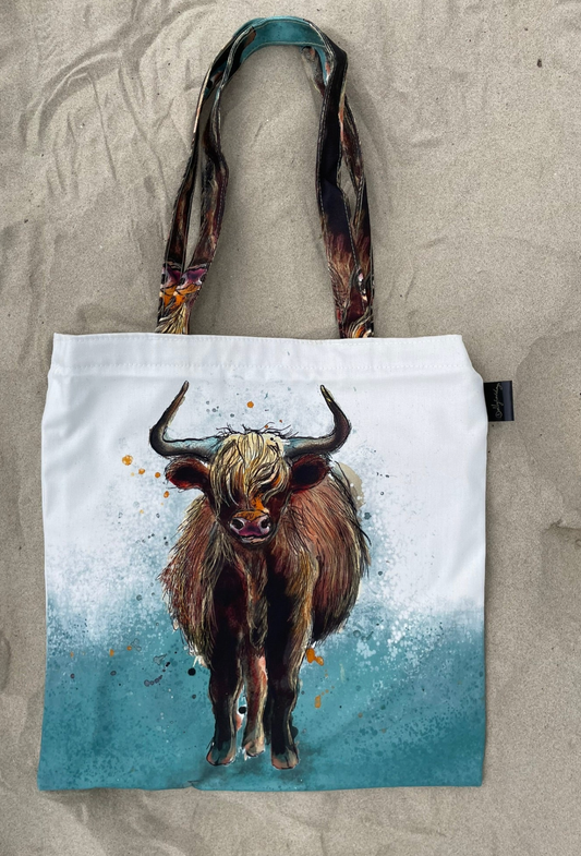 Tote Bag Highland Cow Design by Dollyhotdogs