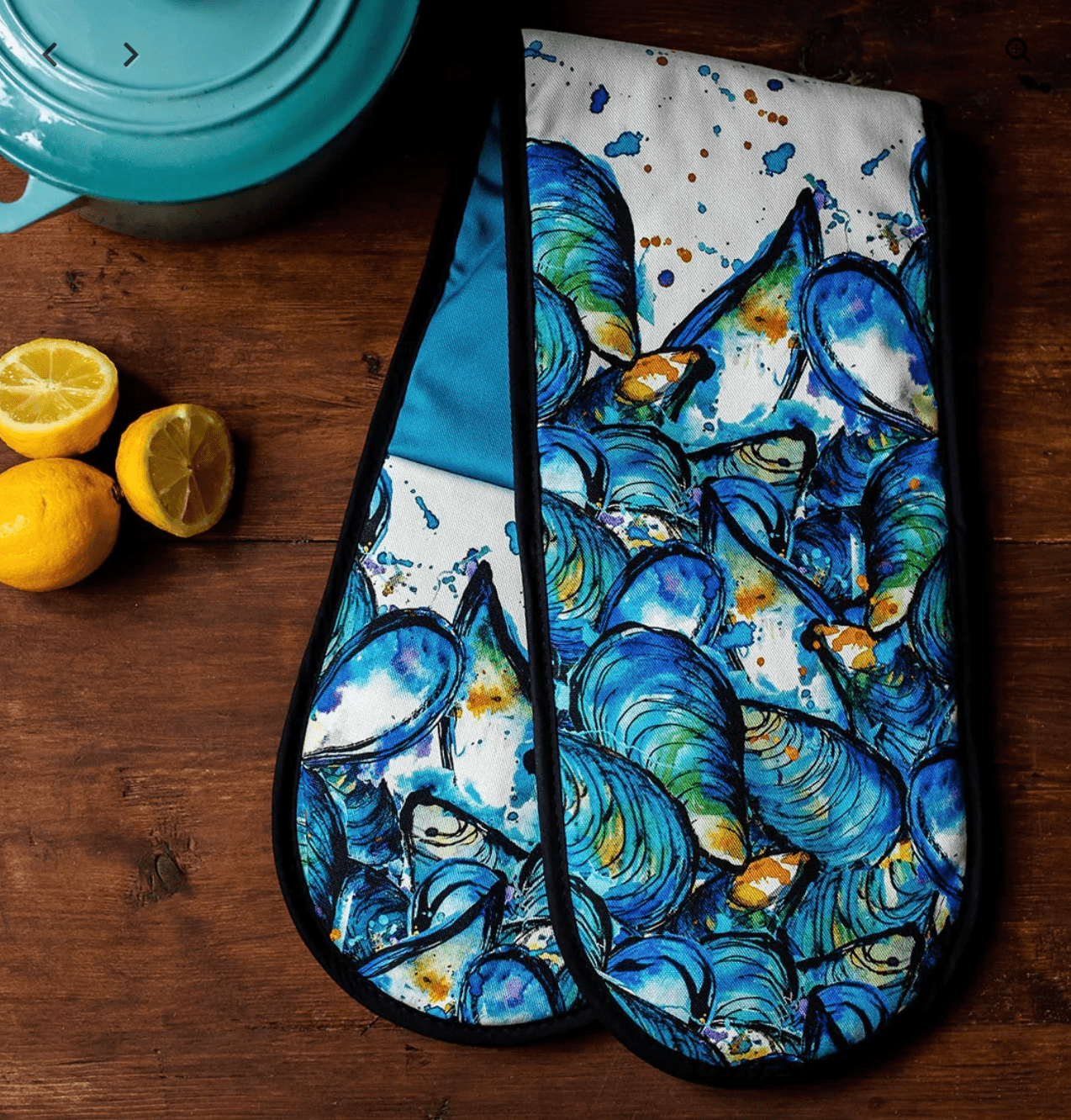 Mussels Oven Gloves by Dollyhotdogs