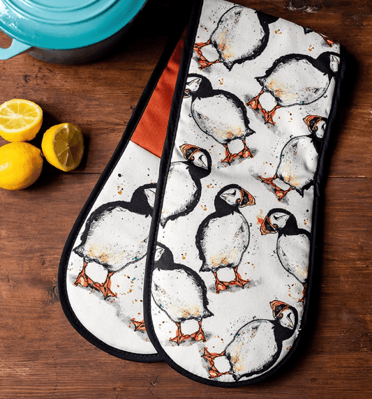 Quality Oven Gloves Puffin Design by Dollyhotdogs