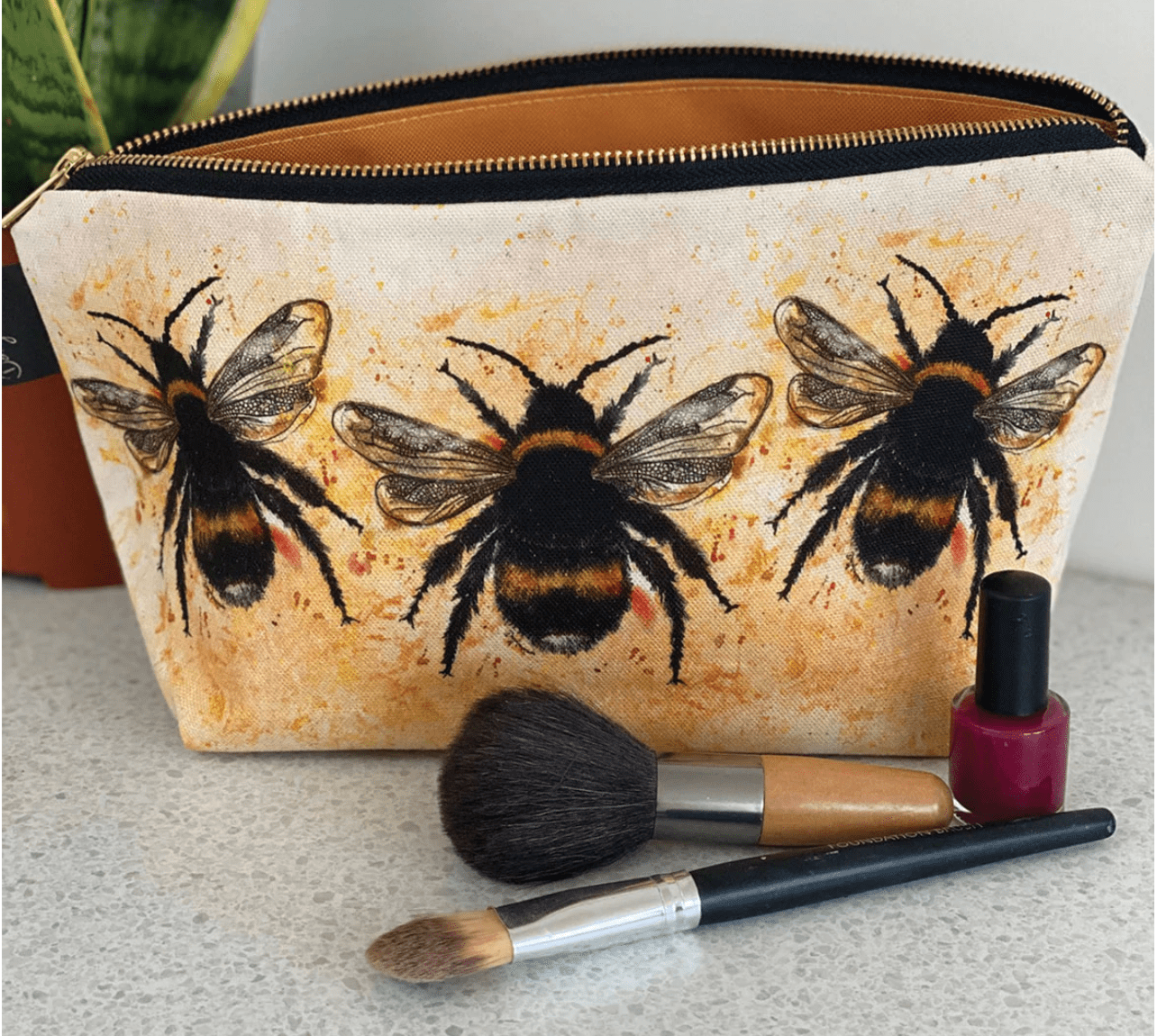 Dollyhotdogs Cosmetics Bag Bee Design