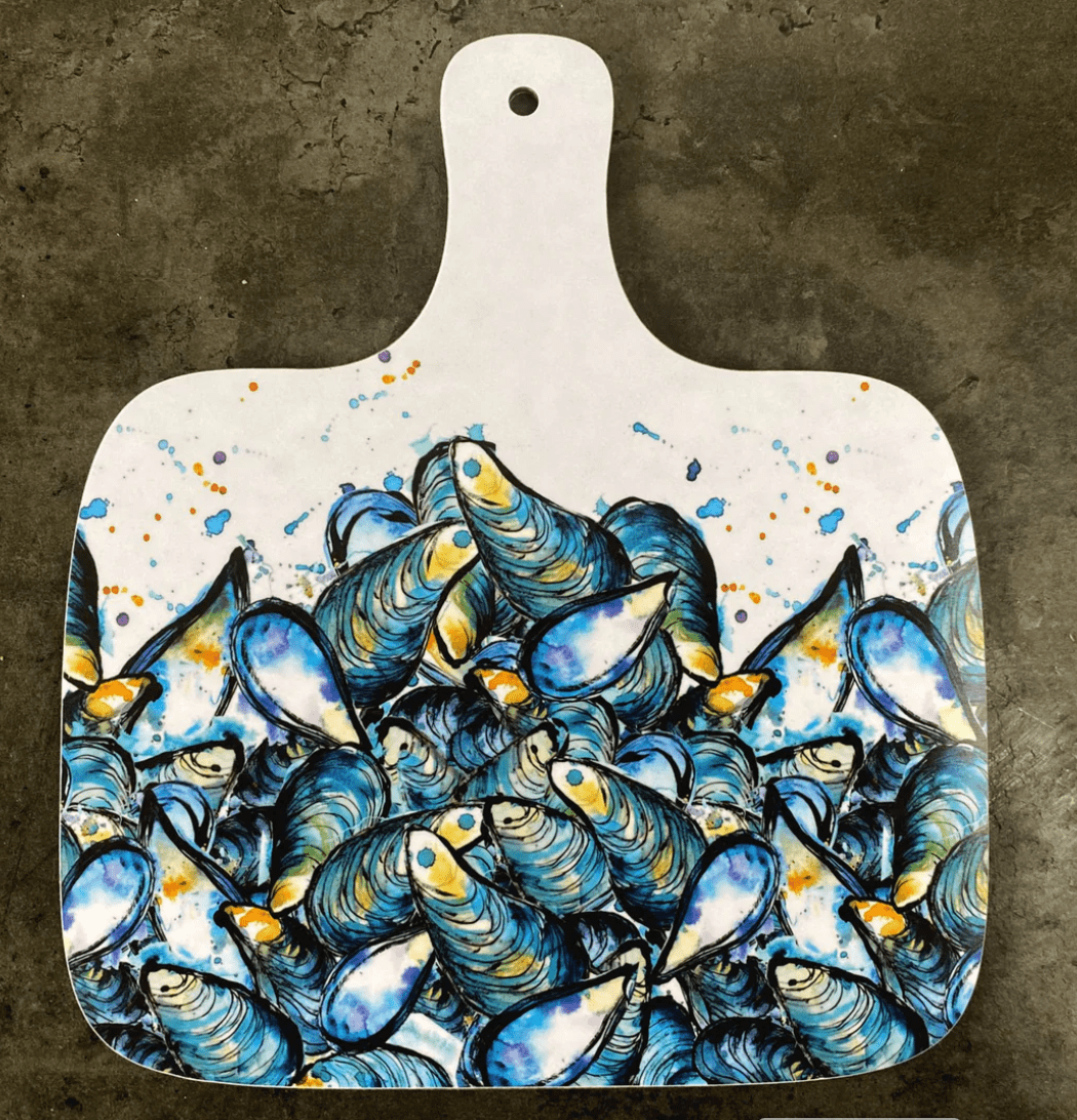 Dollyhotdogs Large Chopping Board Mussels Design