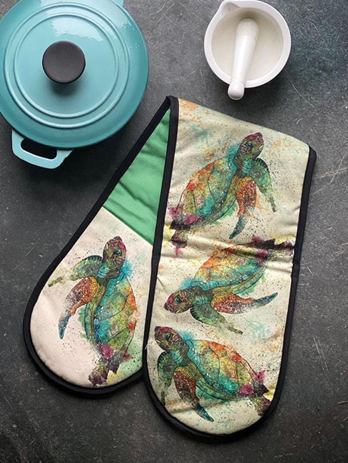 Thick oven gloves with Turtles by Dollyhotdogs