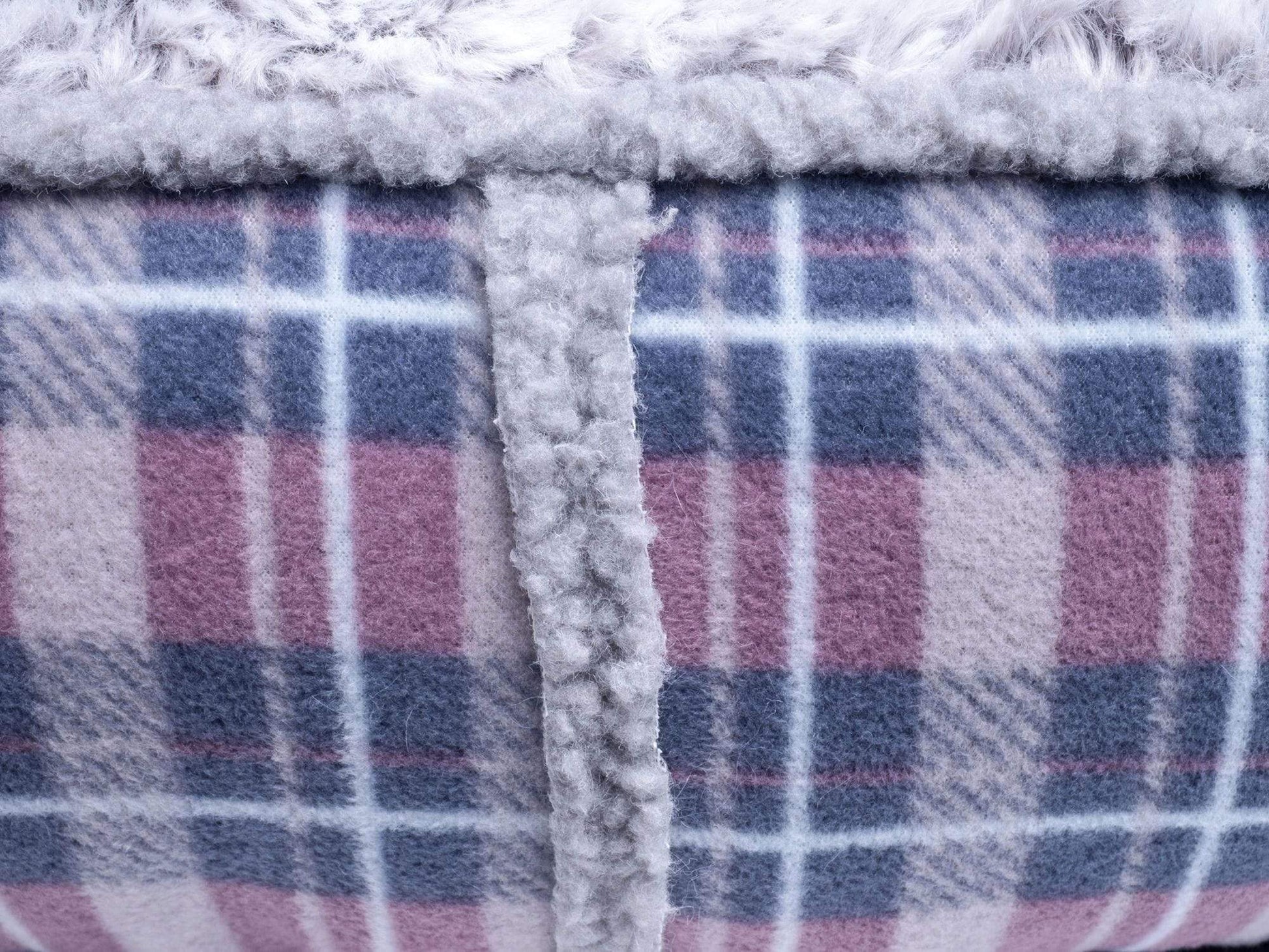 Petface Dove Grey Check Dog Bed Seam Closeup